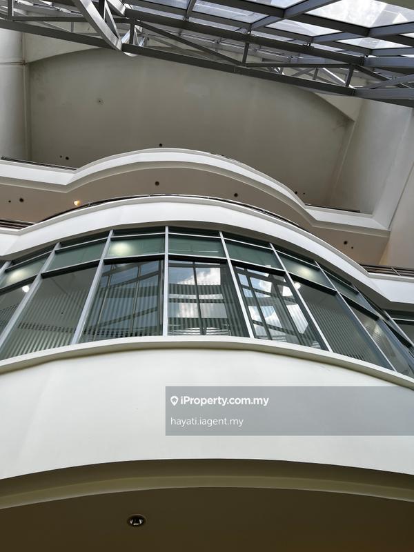 For Rent - Stand Alone Office Building with Lift & 150 parking bays in Kuala lumpur