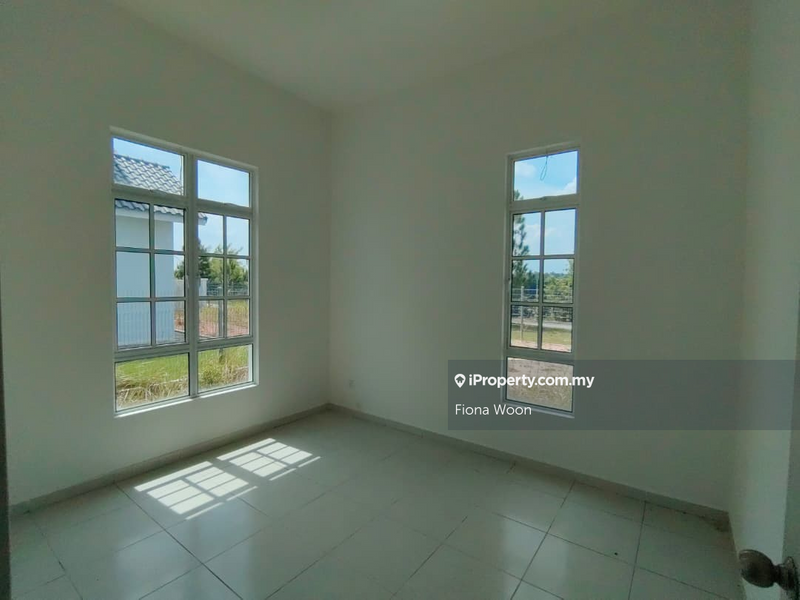 Banglo untuk Dijual di Anjung Gapam, Bemban oleh Fiona Woon - iProperty.com.my