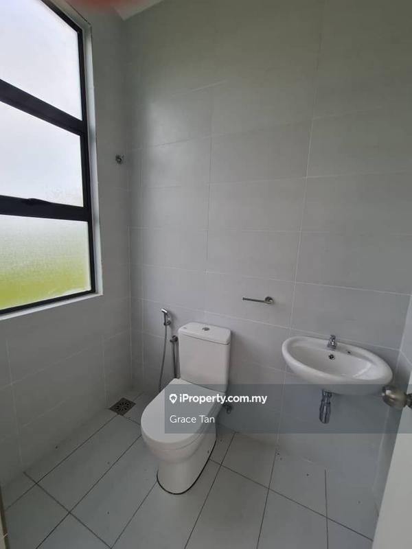 Semi-Detached House for Sale in Semenyih, Selangor by Grace Tan - iProperty.com.my