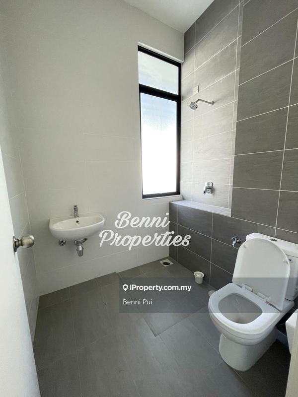 Rumah Berkembar untuk Dijual di Eco Majestic, Semenyih oleh Benni Pui - iProperty.com.my