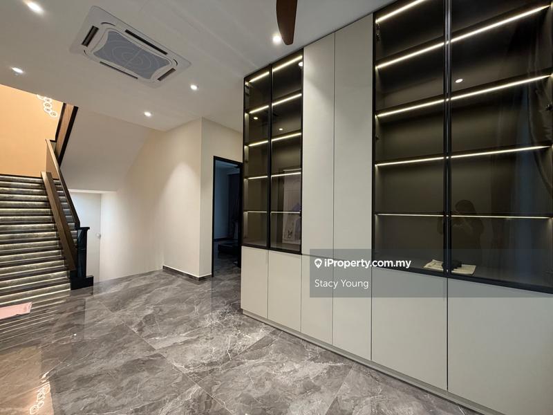 Rumah Berkembar untuk Dijual di Ampang Jaya, Ampang oleh Stacy Young - iProperty.com.my