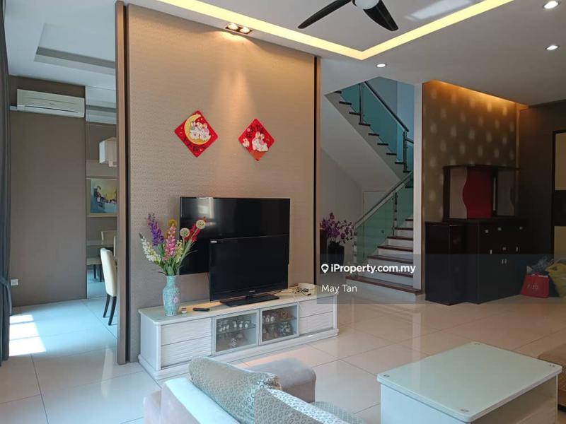 Rumah Berkembar untuk Dijual di Taman Kluang Indah, Kluang oleh May Tan - iProperty.com.my