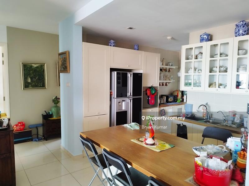 For Rent - Ara Hill Condominium