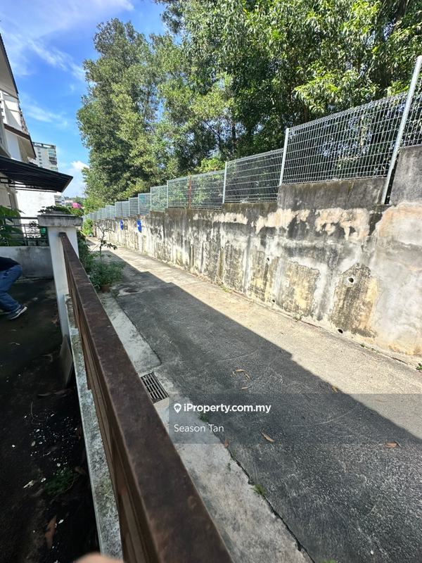 Rumah Kluster untuk Dijual di Taman Equine, Seri Kembangan oleh Season Tan - iProperty.com.my