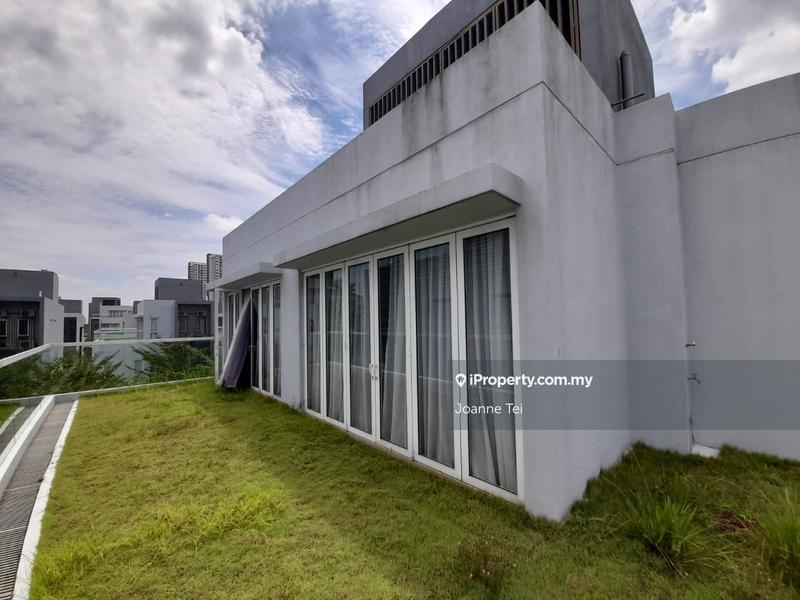 Bungalow House for Sale in Lakefront Villa, Cyberjaya by Joanne Tei - iProperty.com.my