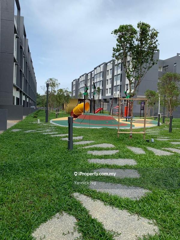 Townhouse for Sale in Seri Kembangan, Seri Kembangan by Yannick Ng - iProperty.com.my
