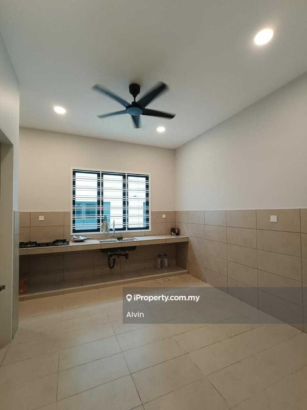 2-storey Terraced House for Rent in Taman Molek Residence, Ayer Molek by Alvin - Kitchen - iProperty.com.my