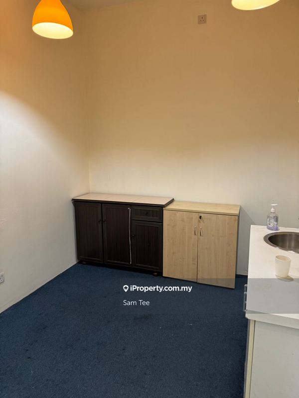 Shop / Office untuk Disewa di Kemuning Utama, Shah Alam oleh Sam Tee - iProperty.com.my