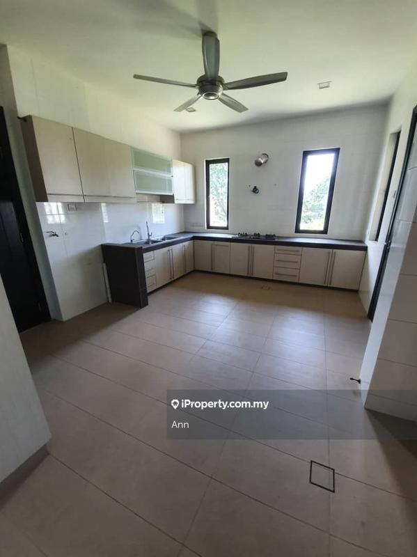 Banglo untuk Dijual di Country Heights, Kajang oleh Ann - iProperty.com.my