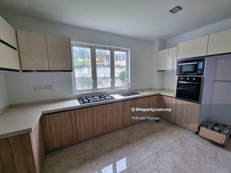 Bungalow House for Sale in Country Heights, Kajang by Mahzah Rapiee - iProperty.com.my