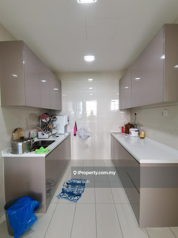 Condominium for Sale in Straits View 18 by Max Loh - iProperty.com.my