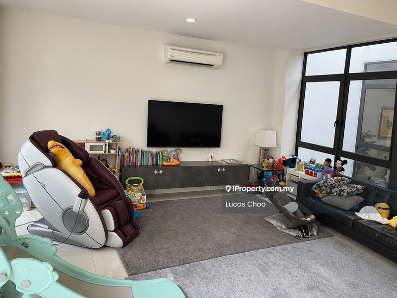 Rumah Berangkai 2.5 Tingkat untuk Dijual di 16 Quartz Courtyard Villa @Taman Melawati, Ampang oleh Lucas Choo - Living Room - iProperty.com.my