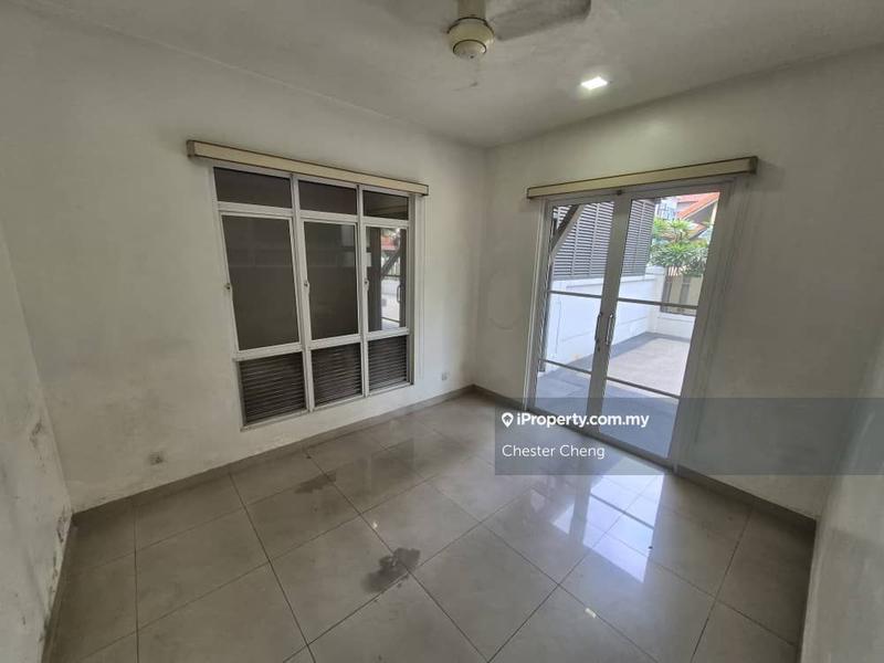 Rumah Berkembar untuk Dijual di Damansara Legenda, Petaling Jaya oleh Chester Cheng - iProperty.com.my