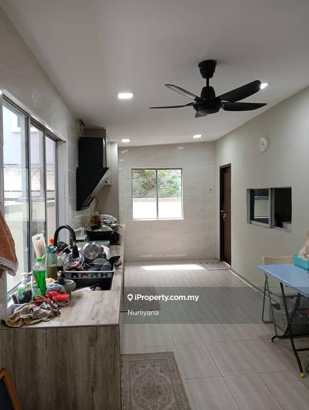Rumah Berkembar untuk Dijual di Taman Perdana College Heights, Mantin oleh Nurliyana - iProperty.com.my