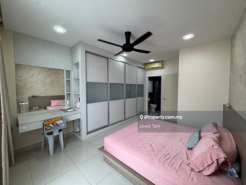 For Sale - The Z Residence