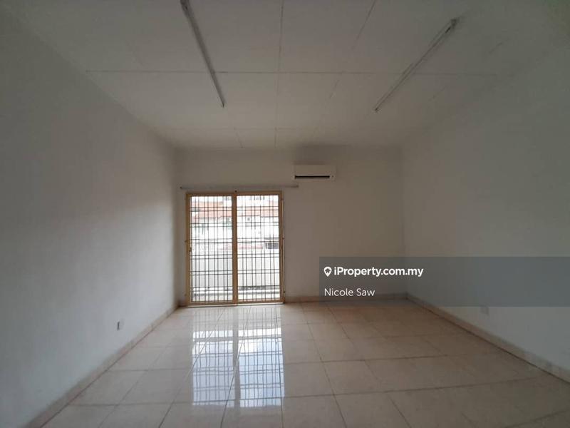 Townhouse for Sale in Kipark Sri Utara, Taman Wahyu, Jalan Kuching, Batu Caves by Nicole Saw - iProperty.com.my