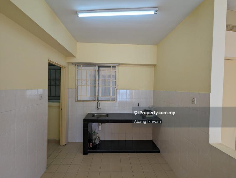 Condominium for Sale in Warisan City View by Abang Ikhwan - iProperty.com.my