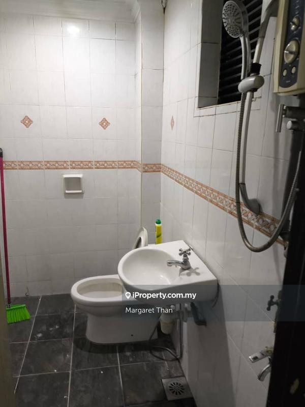 2-storey Terraced House untuk Dijual di Kelana Jaya, Petaling Jaya oleh Margaret Than - iProperty.com.my