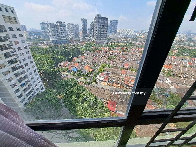 Condominium for Sale in Cameron Towers by Eric Teo - iProperty.com.my
