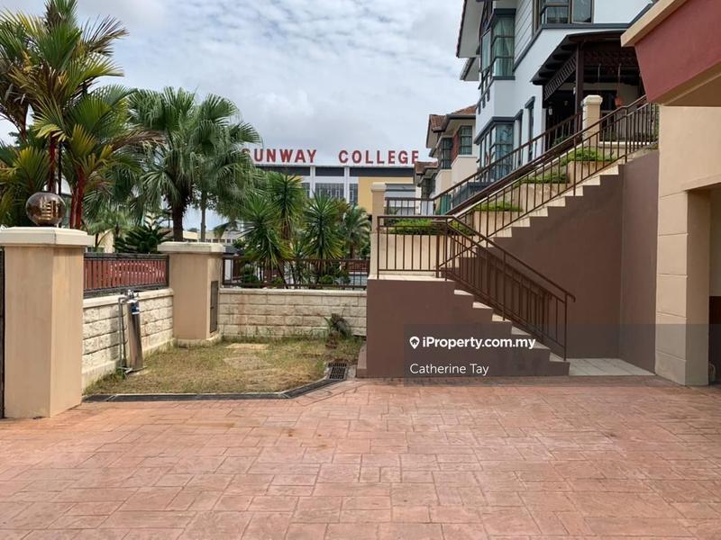 Banglo untuk Dijual di Taman Austin Heights, Tebrau oleh Catherine Tay - iProperty.com.my
