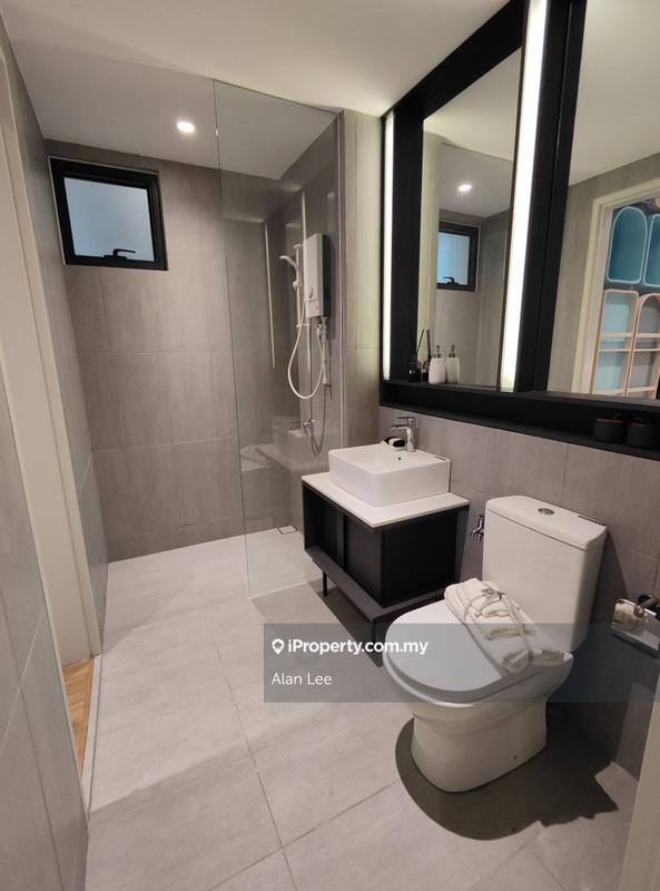 For Sale - Emerald 9