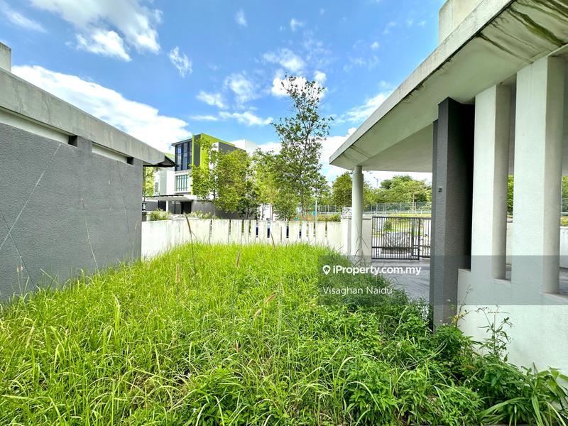 Bungalow House for Sale in Bandar Country Homes, Rawang by Visaghan Naidu - iProperty.com.my