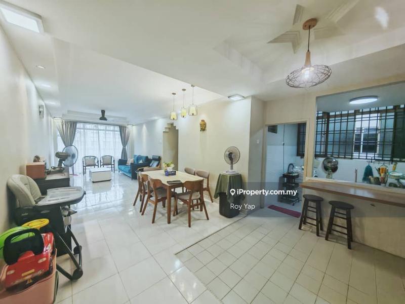 For Sale - Sri Akasia