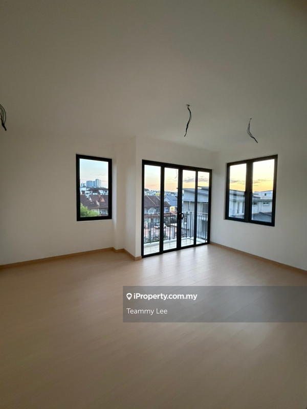 Rumah Berkembar untuk Dijual di Taman Ikhlas, Bandar Sungai Long oleh Teammy Lee - iProperty.com.my