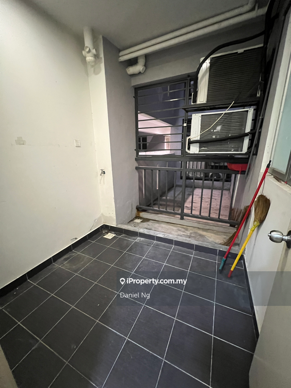 Service Residence for Rent in Maxim Residences by Daniel Ng - iProperty.com.my