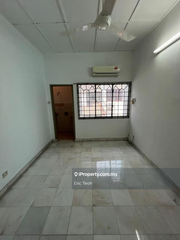 2-storey Terraced House for Sale in Banting, Banting by Eric Teoh - iProperty.com.my