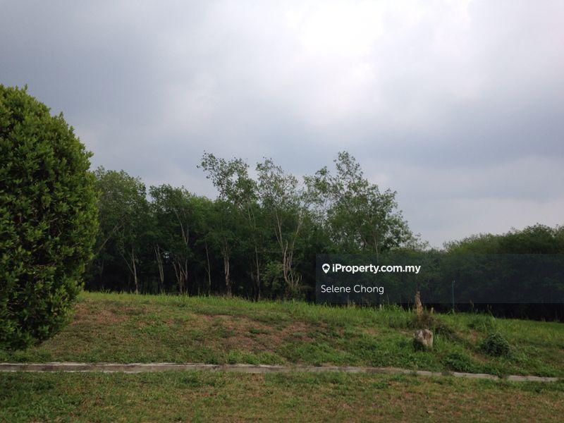 Banglo Tanah untuk Dijual di College Heights Garden Resort, Setul oleh Selene Chong - iProperty.com.my