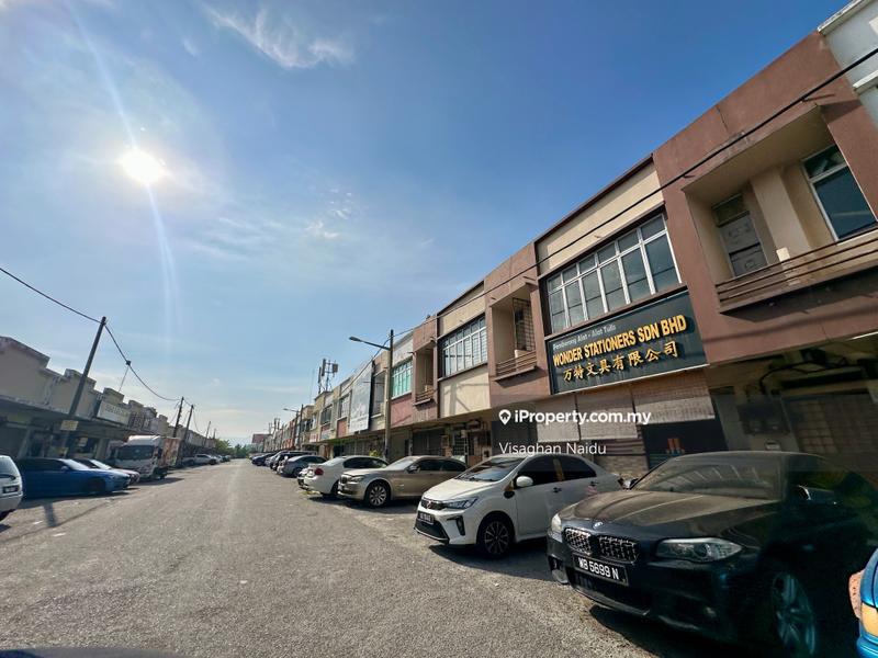 Shop / Office for Rent in Taman Bayu Permai, Rawang by Visaghan Naidu - iProperty.com.my