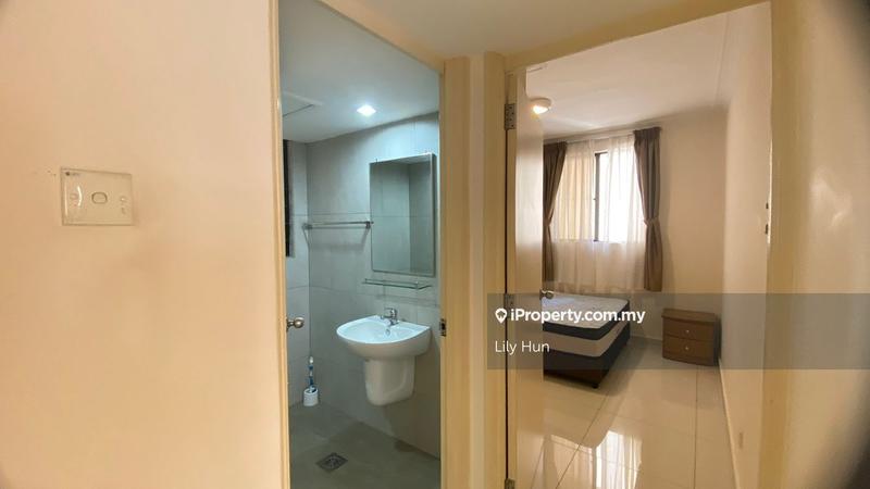 Kondominium untuk Dijual di Mont Kiara Pines oleh Lily Hun - iProperty.com.my