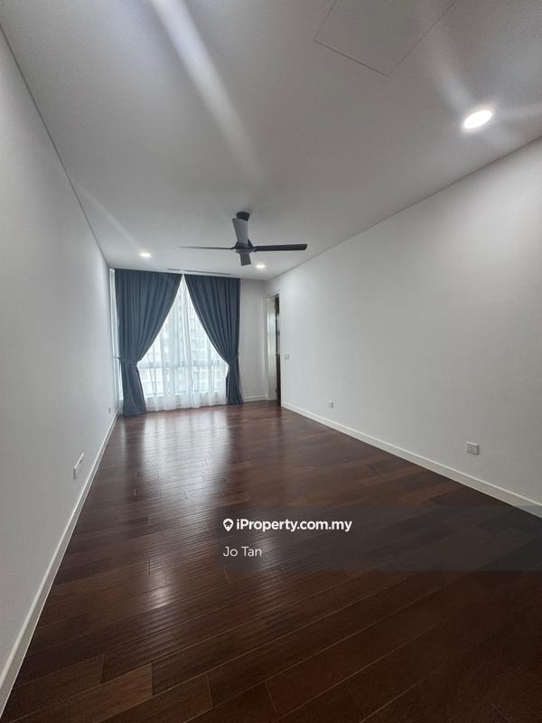 For Sale - D'Rapport