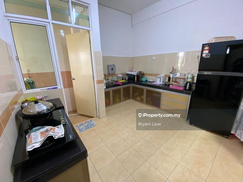 Pangsapuri untuk Dijual di Pangsapuri Bukit Beruang Bestari (University View) oleh Bryant Liow - iProperty.com.my