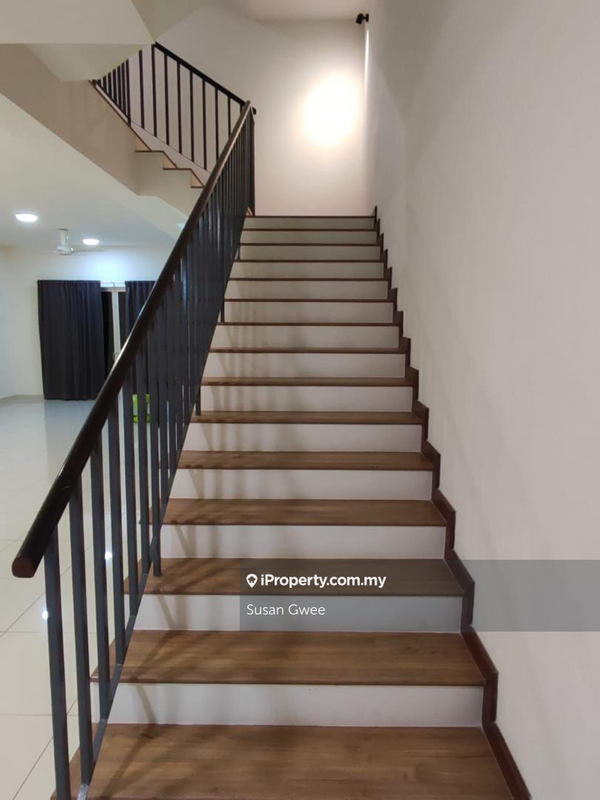 3-storey Terraced House for Sale in 402a6, Telok Panglima Garang by Susan Gwee - iProperty.com.my