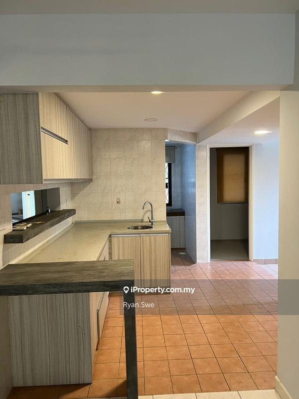 Condominium for Sale in Villamas by Ryan Swe - iProperty.com.my