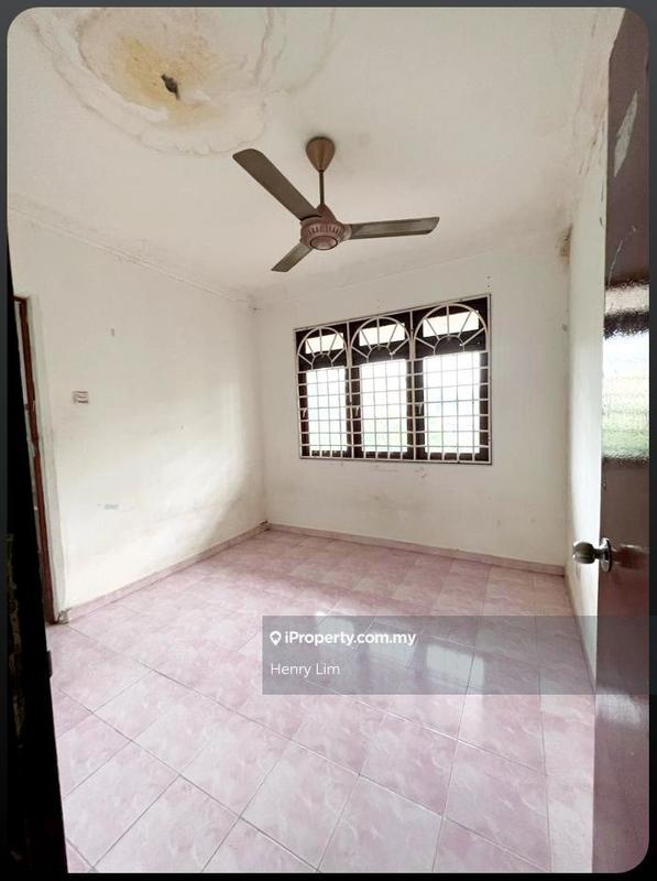 3-storey Terraced House for Sale in Taman Dagang, Ampang by Henry Lim - iProperty.com.my