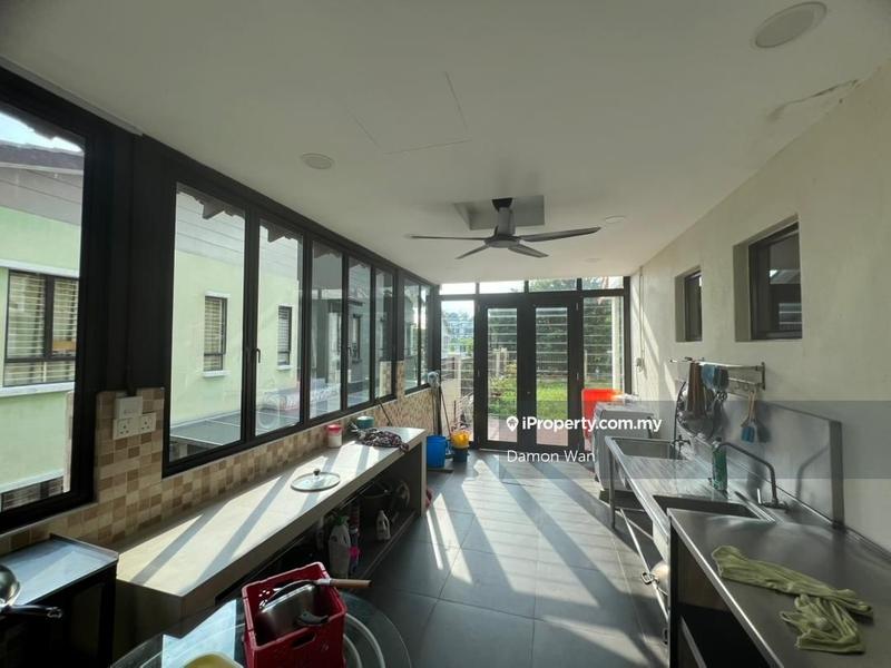 Rumah Berkembar untuk Dijual di Suria Residence oleh Damon Wan - iProperty.com.my