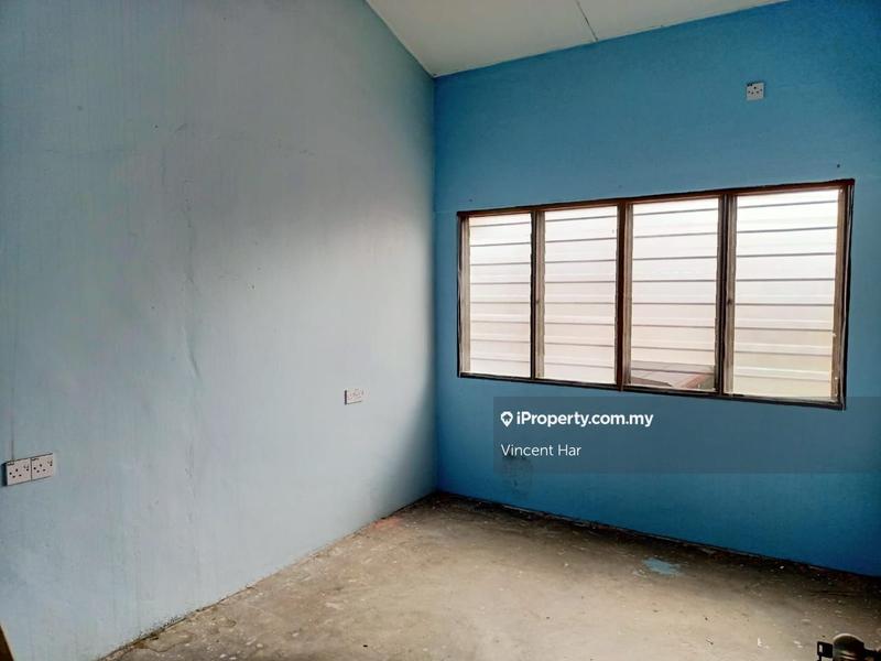 2-storey Terraced House for Sale in Taman Pegawai, Sitiawan by Vincent Har - iProperty.com.my