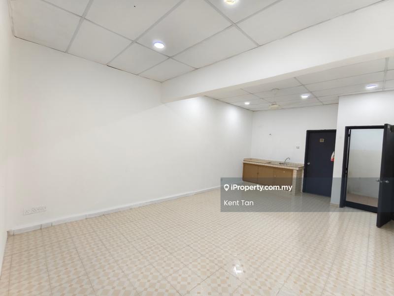 Shop-Office for Rent in Taman Pinggiran Putra, Seri Kembangan by Kent Tan - iProperty.com.my
