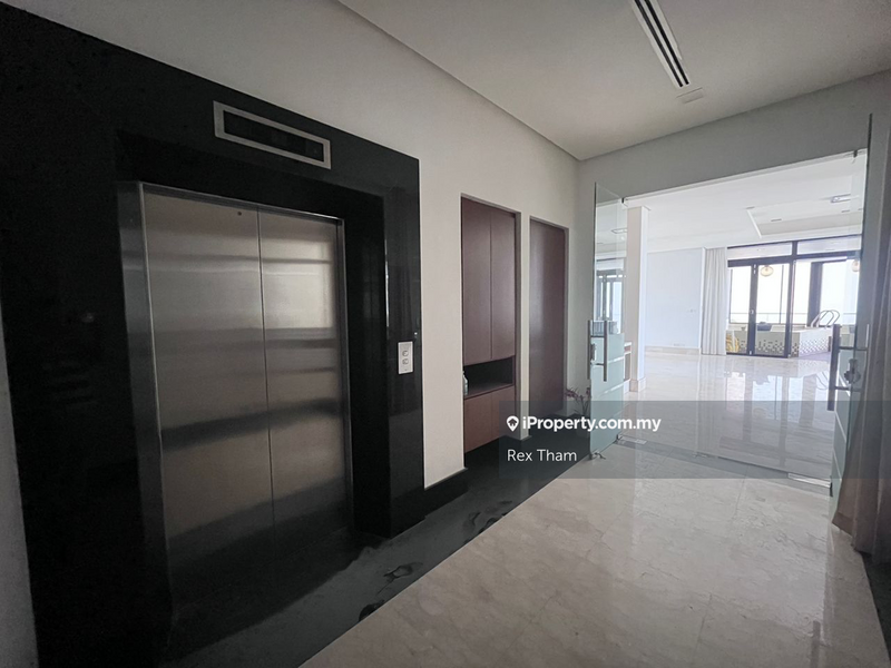 For Sale - Gallery @ U-Thant