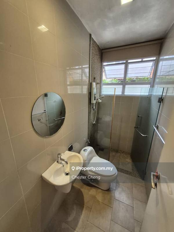 Rumah Berkembar untuk Dijual di Damansara Legenda, Petaling Jaya oleh Chester Cheng - iProperty.com.my