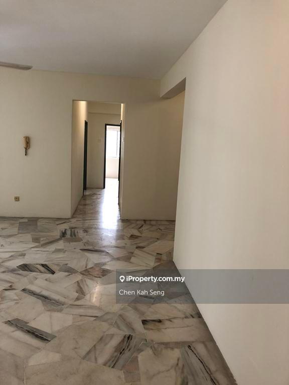 Condominium for Sale in Bukit Pandan Kondominium 1 by Chen Kah Seng - iProperty.com.my