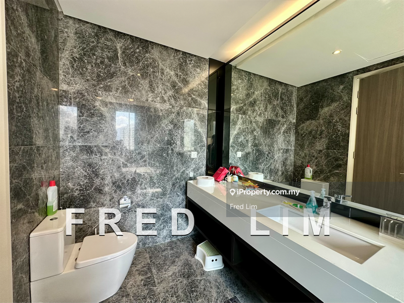 Service Residence for Sale in Straits Residences by Fred Lim - iProperty.com.my