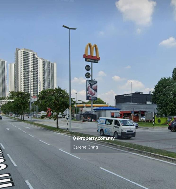 For Sale - 2-Storeys Corner Shop Lot For Sale