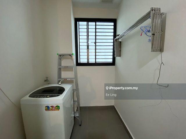 Kediaman Servis untuk Dijual di Isola oleh Ee Ling - iProperty.com.my