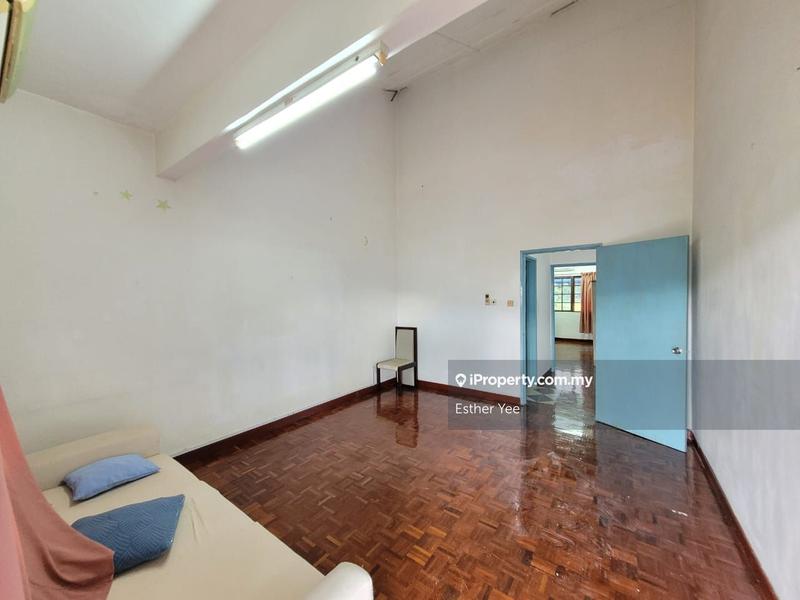 3.5-storey Terraced House for Sale in Taman Dagang Jaya, Ampang by Esther Yee - iProperty.com.my