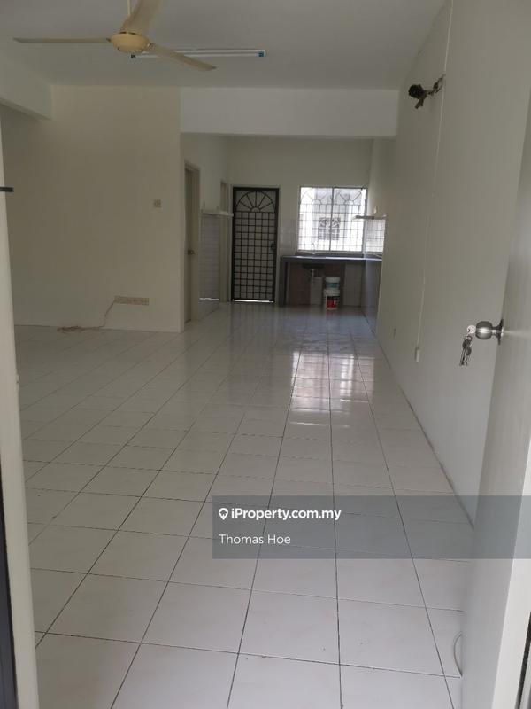 Rumah Berangkai 2 Tingkat untuk Dijual di Kota Perdana, Seri Kembangan oleh Thomas Hoe - iProperty.com.my