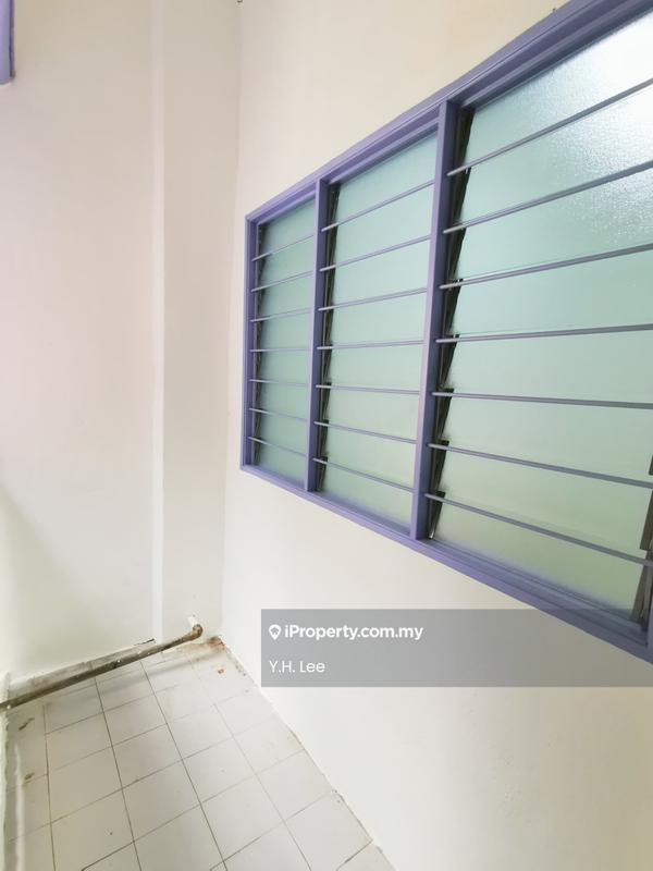 Rumah Flat untuk Dijual di Taman Mulia Jaya oleh Y.H. Lee - Interior - iProperty.com.my